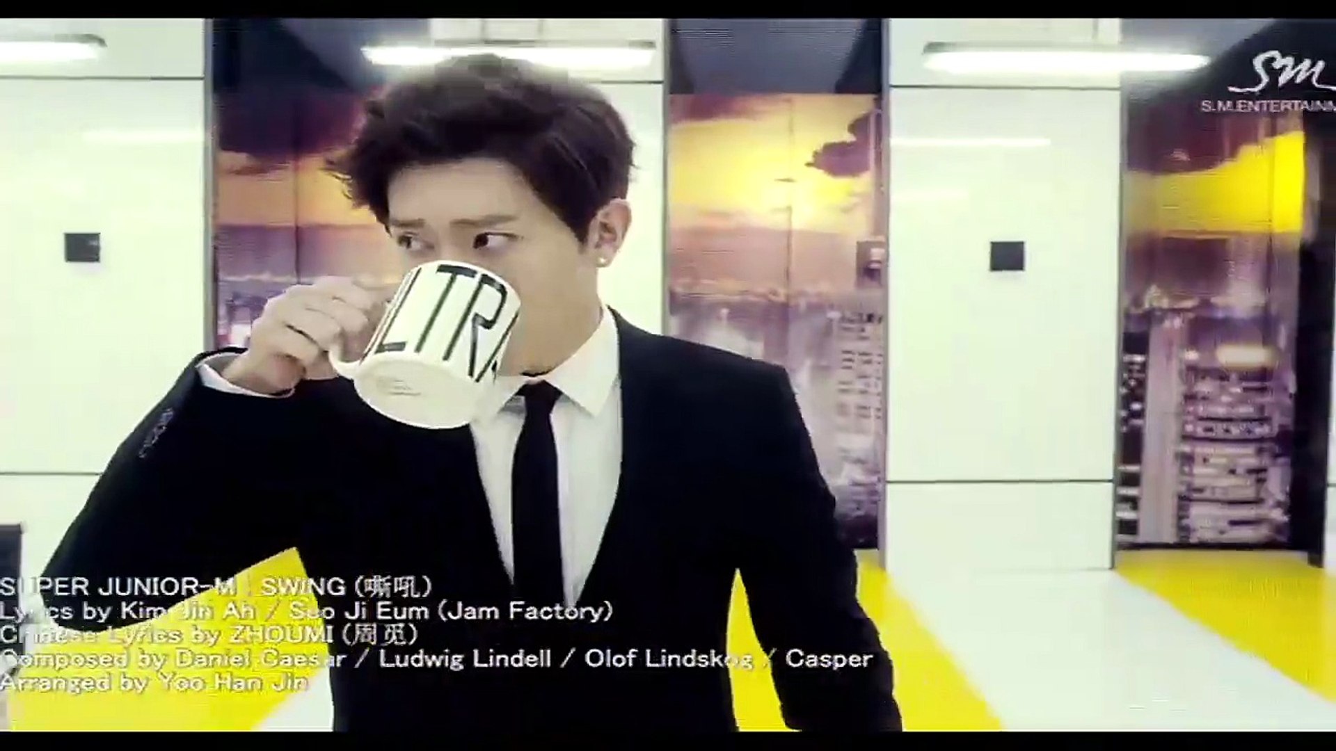 SUPER JUNIOR-M — Intro / Swing 嘶吼 (Chinese Ver.)/Super Junior-M