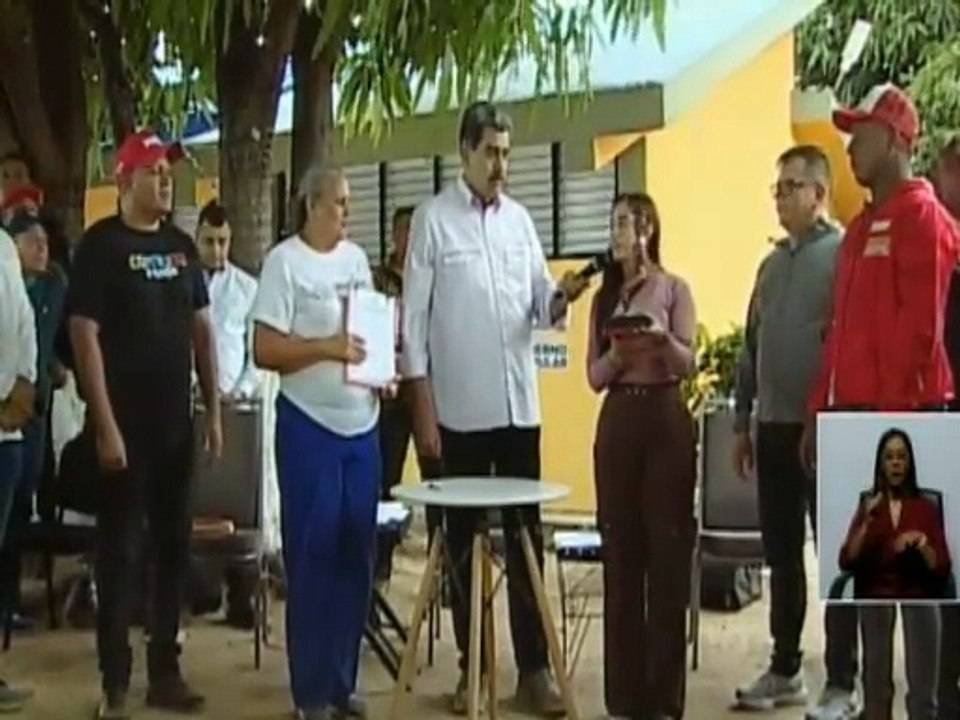 Presidente Maduro recibe réplica del Indio Meregoto como símbolo de una patria libre y soberana