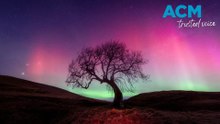Aurora Australis lights up sky