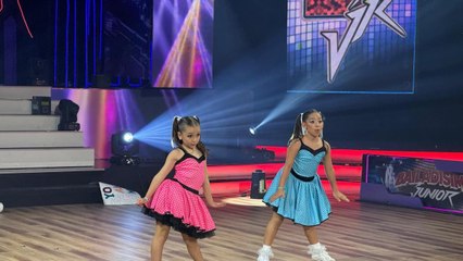 Danna y María al ritmo de Rock and roll