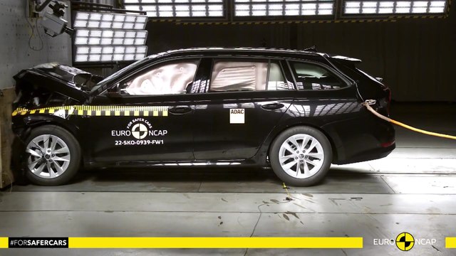 Škoda Octavia - Crash & Safety Tests - 2025