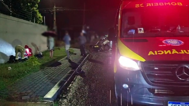 Jovem sofre contusao e possível fratura em colisão brutal no bairro Country