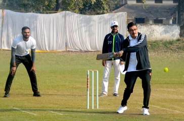 एसपी इलेवन पर भारी पड़े कलेक्टर, नाबाद पारी खेलते हुए तीन छक्के लगाकर टीम को एक तरफा जिताया, लगाया अर्ध शतक