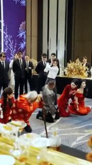 Hard to soothe the heart / Hard to please my girl