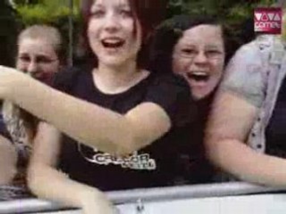 Tokio HOtel-08.05.23-TH Fans2