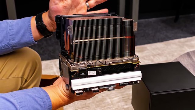 Steam Machine Hands On: First Impressions of Valves New Console Like Gaming PC