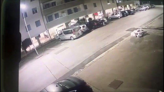 Seano (Prato): l'aggressione della giovane donna. Le immagini choc