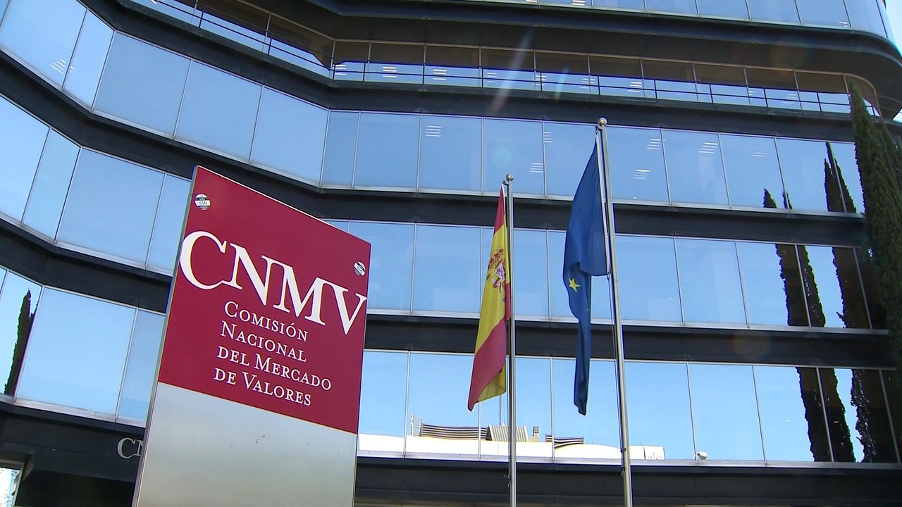 La CNMV multa con 5 millones a Twitter por anunciar 'chiringuitos financieros'