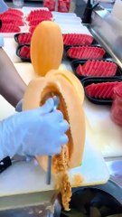 Tao fail 100 lần: trái cây lộn → 10 phút hỏng! Đầu bếp 5 sao flip: 10 năm “đau” → 10p ra 10+ art ngọt lịm. Bếp nhà bạn fail món gì? Comment + duet thử! 🍓🔥