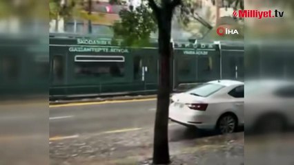 Diyarbakır'da yolcuların olduğu tramvaya yıldırım isabet etti