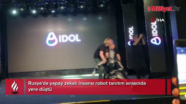Rusya’nın yapay zekalı insansı robotu tanıtımda yere kapaklandı! O anlar kameraya yansıdı