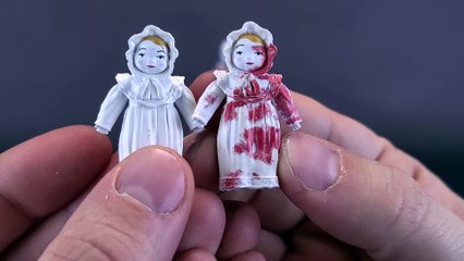 NECA Terrifier Ultimate Art The Clown Blood Soaked Walmart Exclusive Figure Review