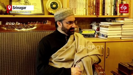 Sri Sri Ravi Shankar Calls On Mirwaiz Umar Farooq In Srinagar During Kashmir Visit