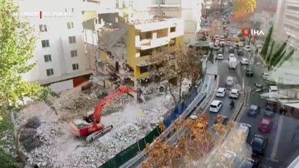 Başkent'te 'kontrollü yıkım' kontrolden çıktı: O anlar kamerada