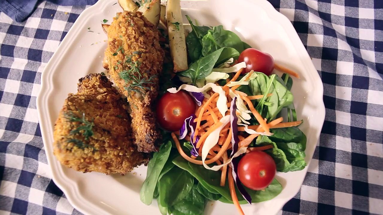 This Baked Chicken Dish is Delicious and Will Help You Shed Some Pounds