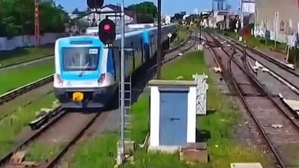 Arjantin’de korkunç kaza! Tren raylardan çıktı! Yaralılar var