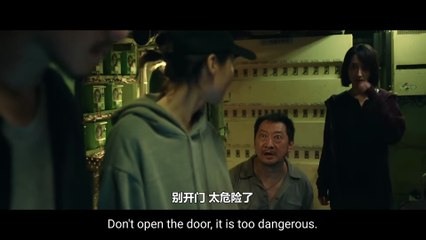 Deep Sea Giant Spider Awakens! Ship Surrounded by Giant Spiders, Crew Brutally Attacked! 🕷🌊#movie