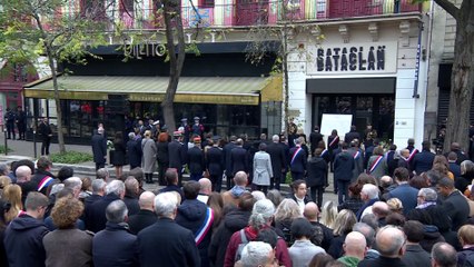 Commémorations des attentats du 13 novembre 2015 : l'hommage rendu aux victimes devant le Bataclan