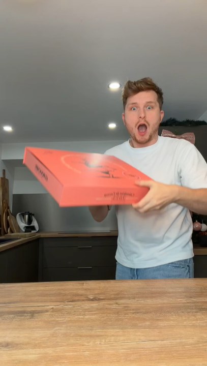 Calendrier de l’Avent saucisson de chez Grand Frais 😱✨Moi qui suis un grand fan de saucisson, je ne peux que dire OUI 😍🔥Y’a de quoi se régaler avant les fêtes… si je mange pas tout d’ici là 😂Et toi, c’est quoi ton saucisson préféré ? 👀