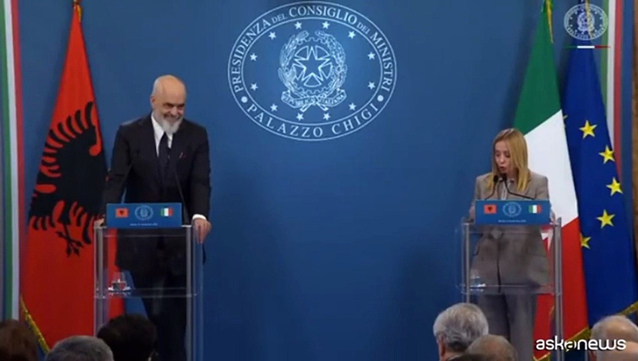 Centri in Albania, Meloni: lavorano per bloccarli ma andiamo avanti