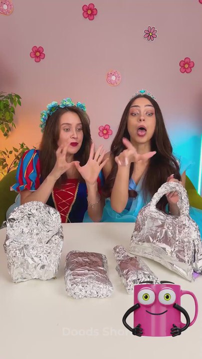 Make gift wrapping a mystery game! 🎁🎅 #holidayfun #reversevideo