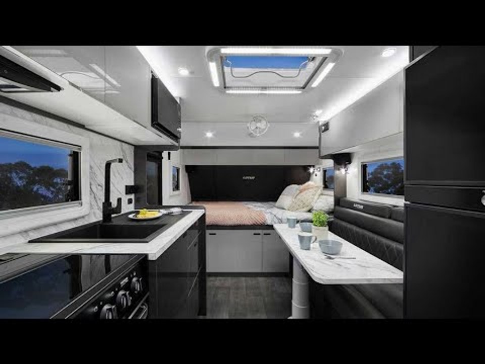 2020 Lotus Caravans Off Grid Luxus-Camper mit Heavy-Duty-Bauweise (Trooper, Off-Grid, Freelander)