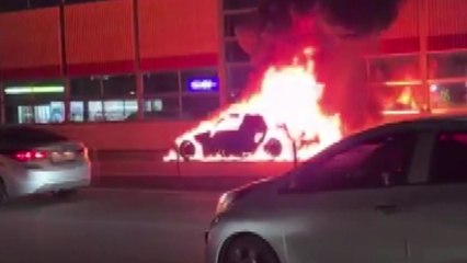 수도권제1순환선 차량 화재..."엔진룸 과열 추정" / YTN