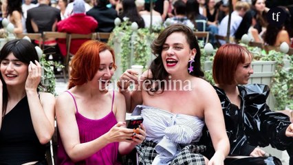 "Voyons large !" : cette chroniqueuse féministe de Quotidien pose en sous-vêtements pour une raison réjouissante