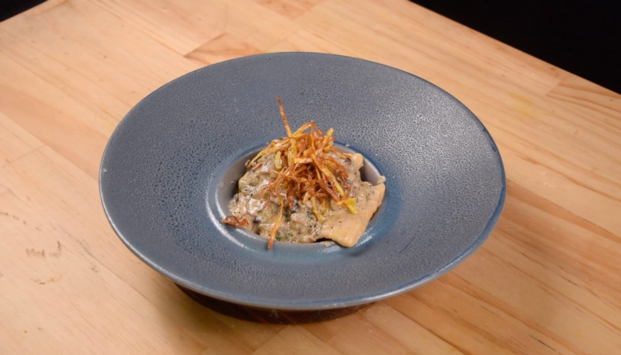 Ravioli de zanahoria relleno de salmón