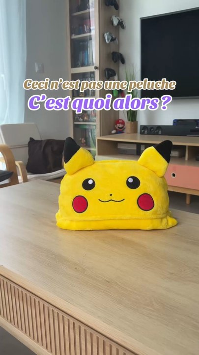 Il est pas trop cool ce plaid Pikachu ? 😄Je l’avais pris pour moi, mais mes enfants l’ont déjà adopté 😂Un peu court pour un adulte, mais parfait pour chiller avec style ⚡-10 % sur tout le site de Elbenwald avec le code SADALAR.JV10