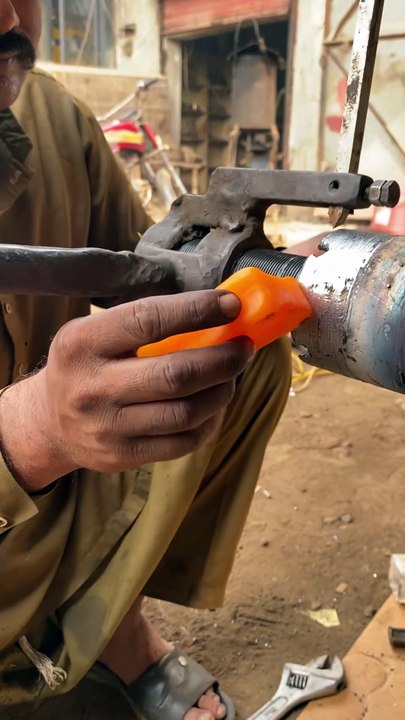 The nut of real axle slipped due to over loading on truck with crop wast the mechanic