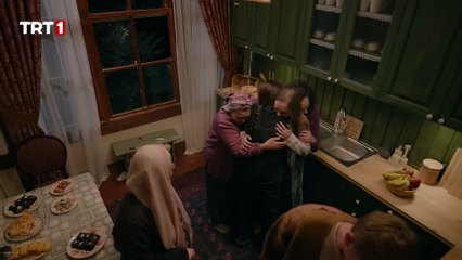 Sevcan tas tas ustunde brakmad Tasacak Bu Deniz 5 Bolum