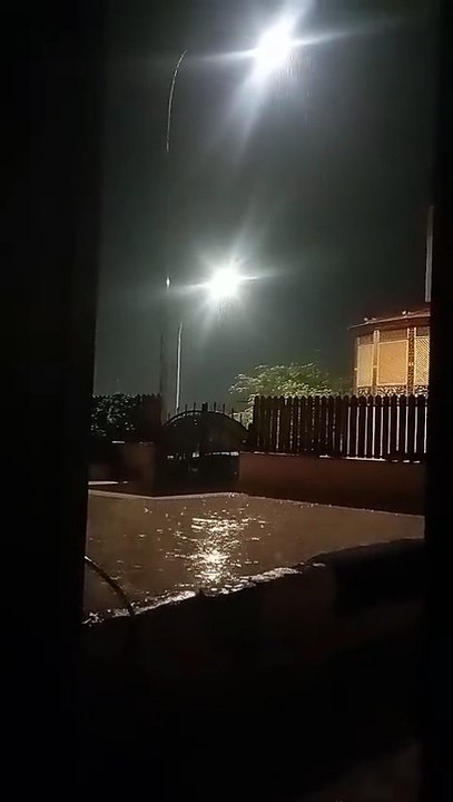 هطول الأمطار بغزارة في محافظة العقبة