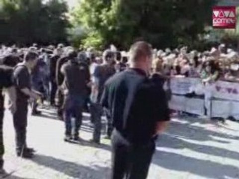 Tokio Hotel-08.05.23-Comet-TH Arrive