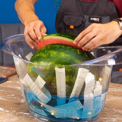 How shakira can help you elevate your bathroom decor🚰😂 #diy #decor #sink #handmade #bricolage  #shakira #creative #design