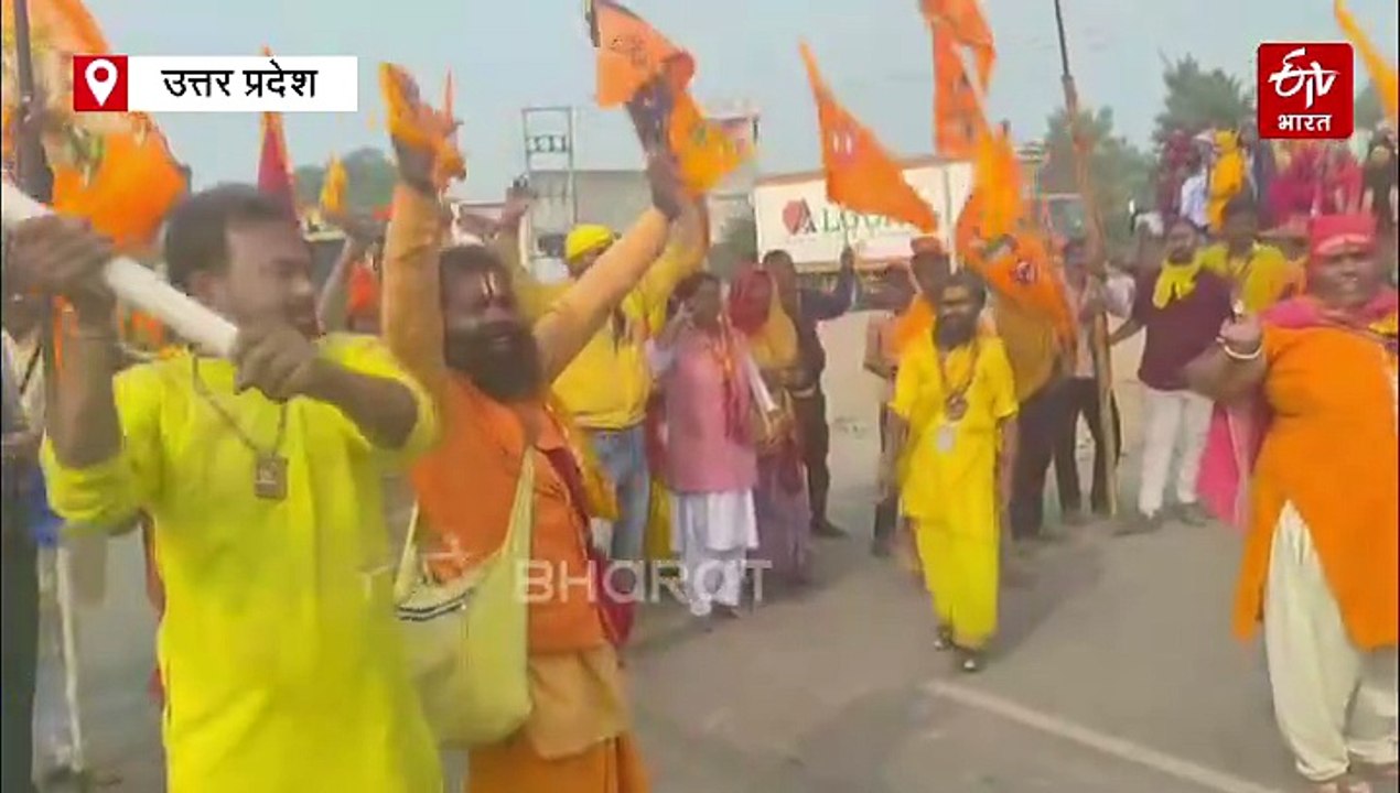पं. धीरेंद्र शास्त्री की पदयात्रा का 8वां दिन; कोसीकला में रात्रि विश्राम, कल कई सेलिब्रिटी होंगे शामिल
