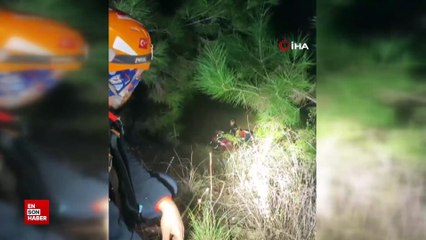 Antalya’da uçurumda mahsur kalan iki turist kurtarıldı