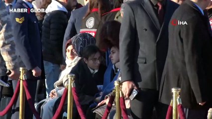 Şehit olan 20 askerimizin cenaze töreninde gözyaşları sel oldu