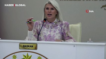 AK Parti ve MHP'den destek alan CHP'li başkan gözyaşlarını tutamadı