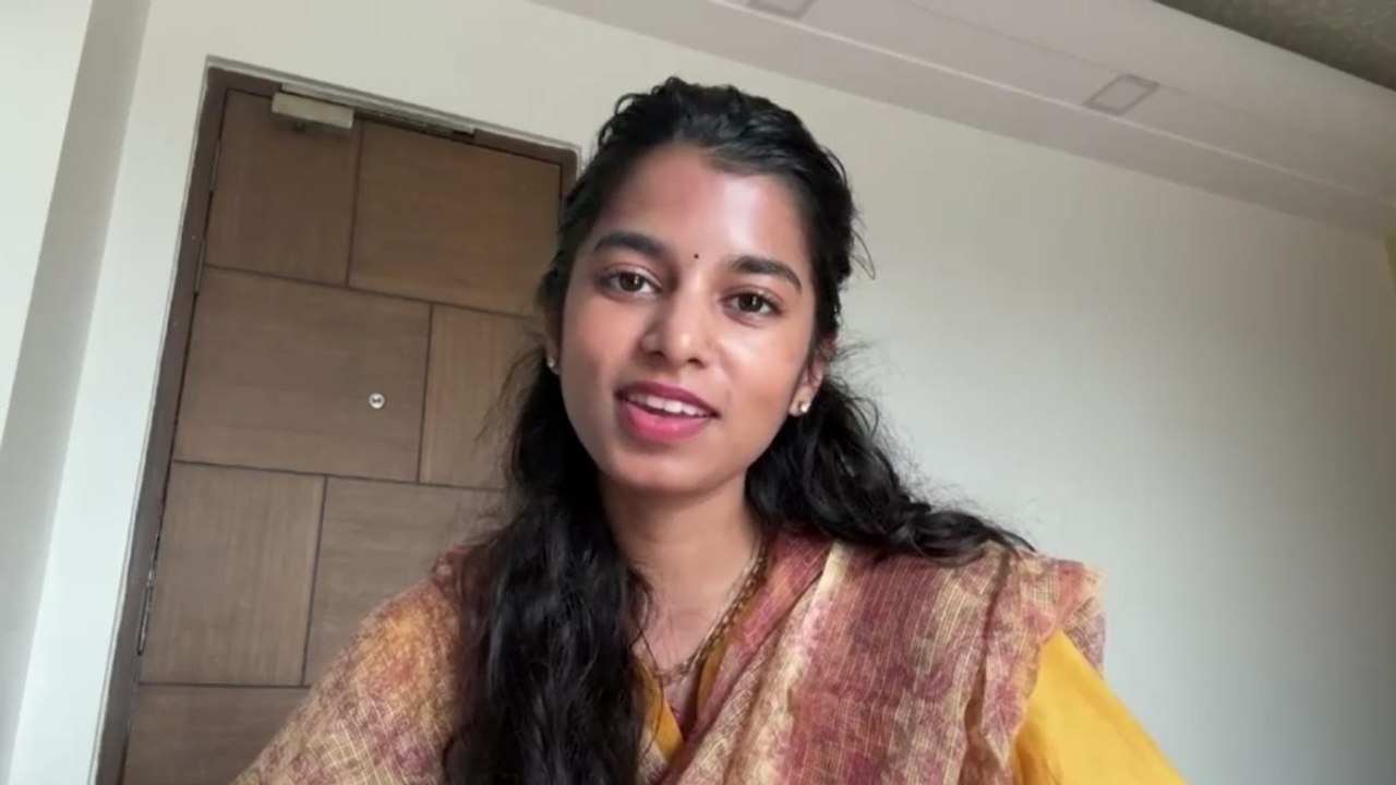 'खबर म‍िल रही क‍ि हम लीड कर रहे, लेक‍िन मैं फ‍िर भी टीवी के सामने बैठी हूं', बोलीं मैथ‍िली ठाकुर