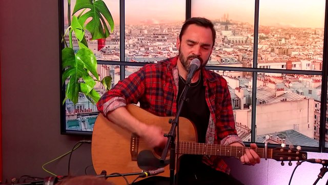 LIVE - Kyo interprète Hors du temps dans Le Double Expresso RTL2 (14/11/25)