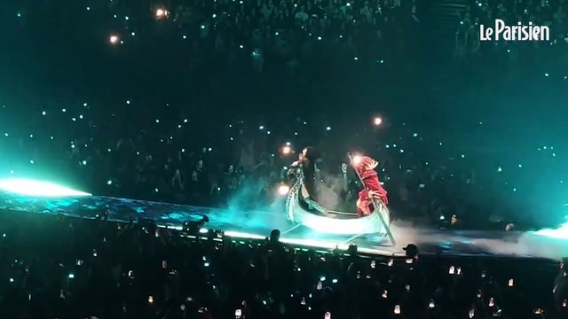 Lady Gaga chante « Shallow » quasi a cappella lors de son concert à Lyon