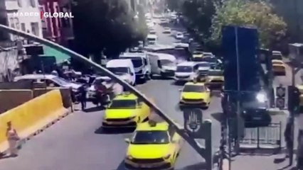 Beyoğlu’nda İETT Özel Halk Otobüsünün karıştığı zincirleme kazanın görüntüleri ortaya çıktı!