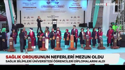İlk tıp okulu mezunlarını verdi