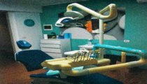 Falso dentista in studio abusivo e 