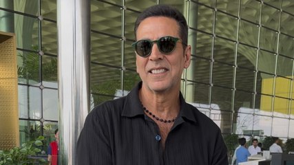 पैप्स संग मस्ती करते नज़र आए Akshay Kumar