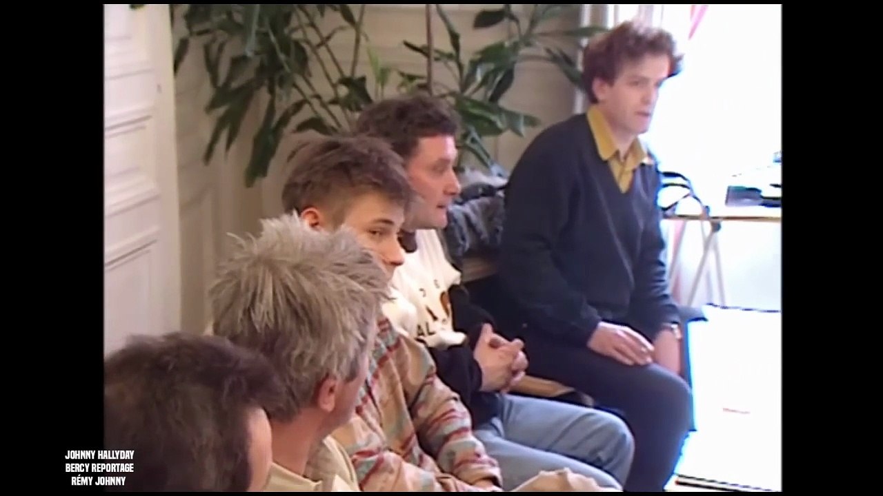 Johnny Hallyday – Reportage Inédit à Bercy (2022) | Images Rares & Coulisses
