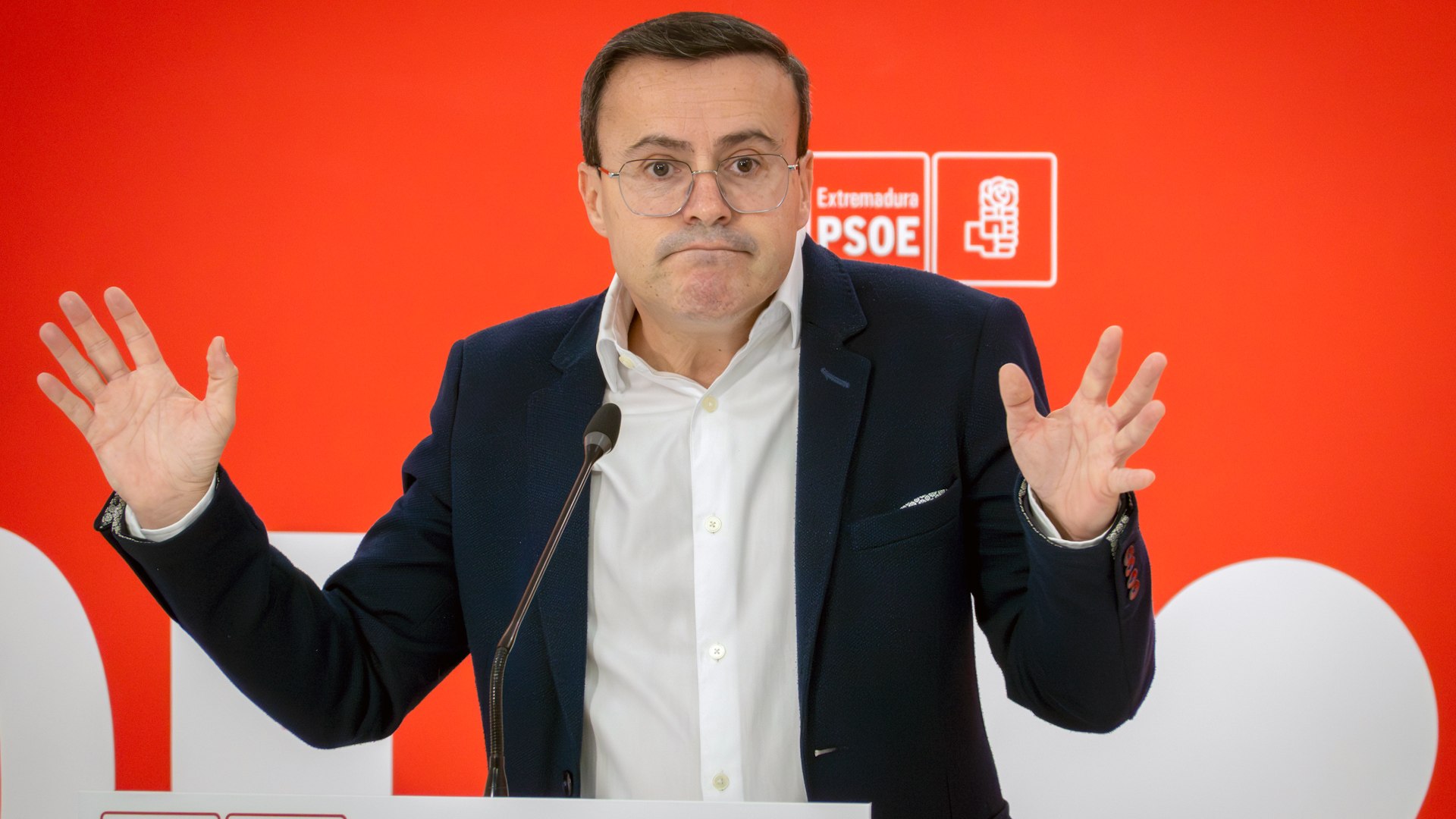 Gallardo se lía en directo con la central nuclear de Almaraz y asegura que "no se va a cerrar"