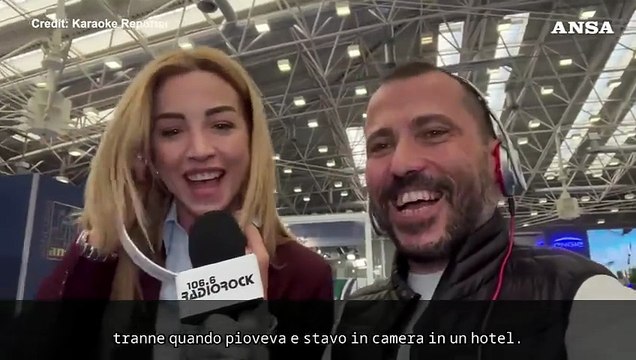La sindaca di Genova canta Giovani WannaBe dei Pinguini Tattici Nucleari