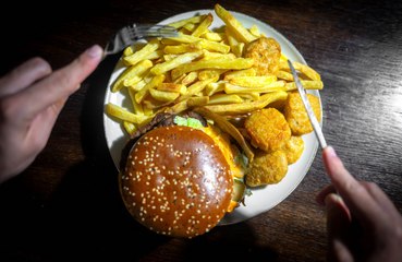 Experts warn that fast food fuels surge in cancer-linked bowel growths